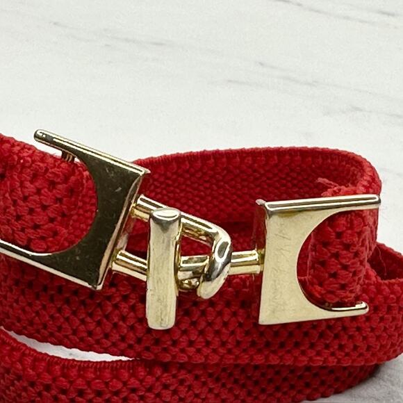 Vintage Womens Red Stretch Cinch Belt Interlocking Buckle Small (S) ✨ - Picture 2 of 7